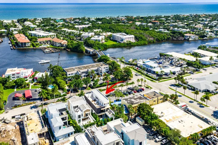085-810PalmTrail-DelrayBeach-FL-33483-SM