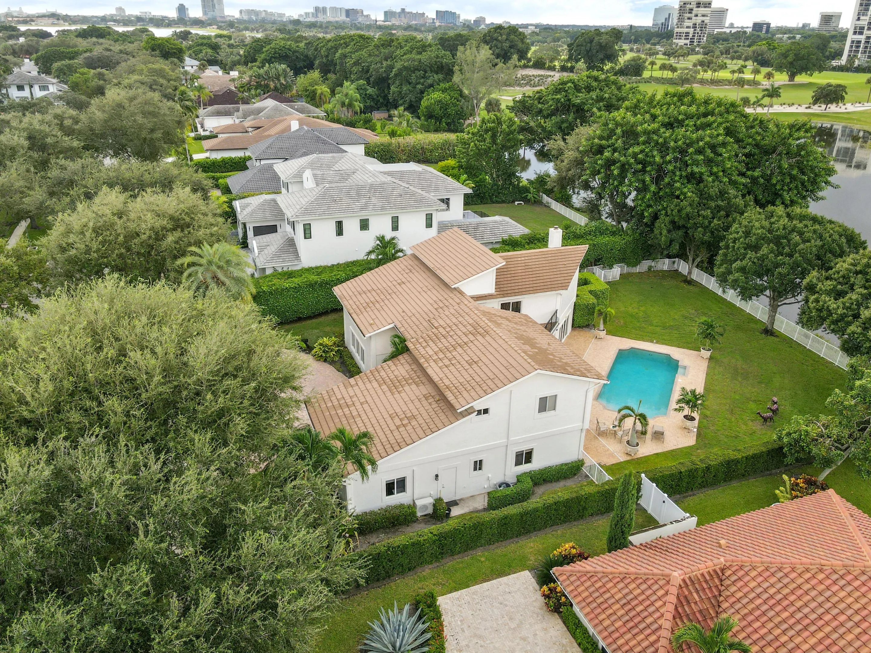 Property photo 38
