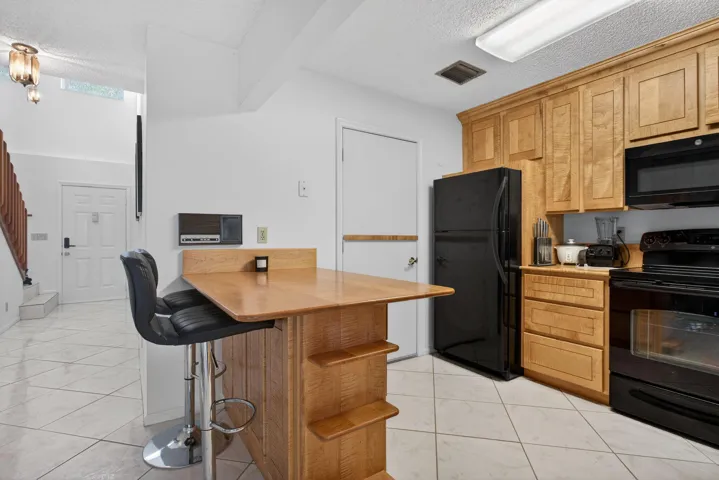 10-web-or-mls-2274-9770