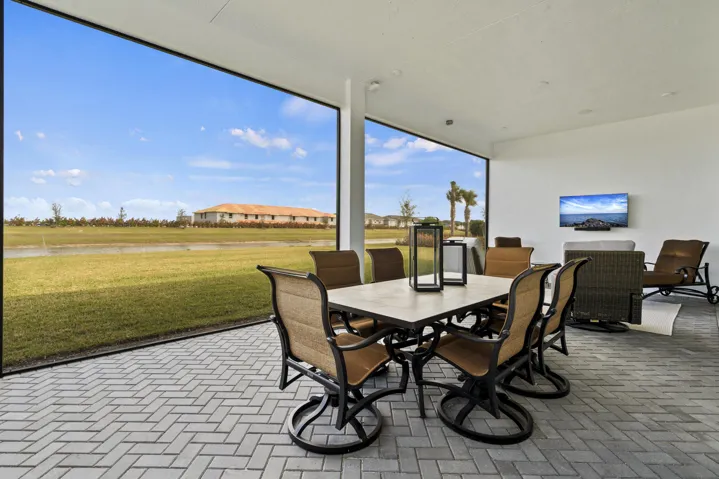 Lanai Extension - Screened