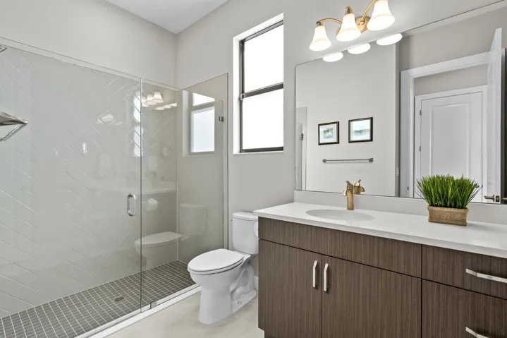 Owner's Suite 2 Bathroom