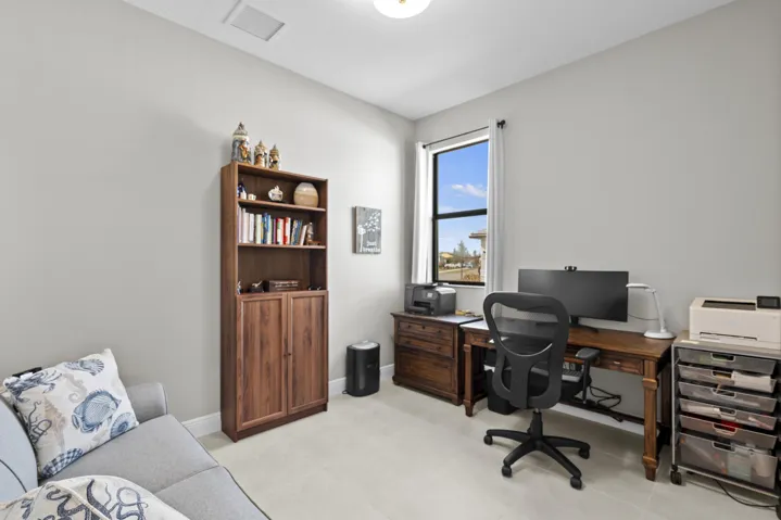 3rd Bedroom/ Office