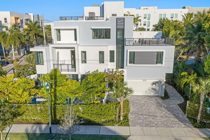201 Southeast 4th Ave - 86.jpg-SMALL