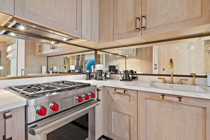 236 Phipps Plaza-13