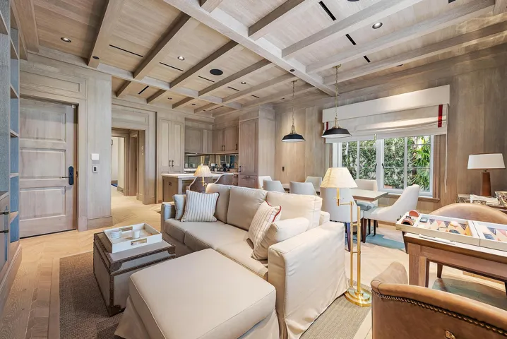 236 Phipps Plaza-9