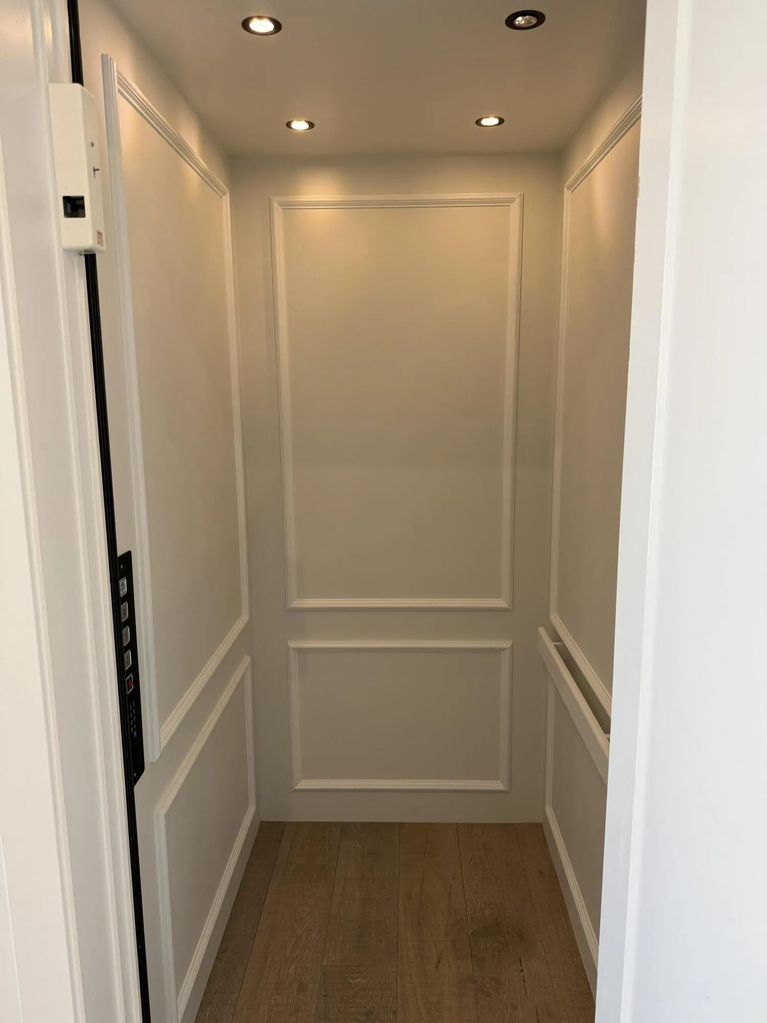 736 Lagoon Dr North North Palm Beach, Florida, private elevator