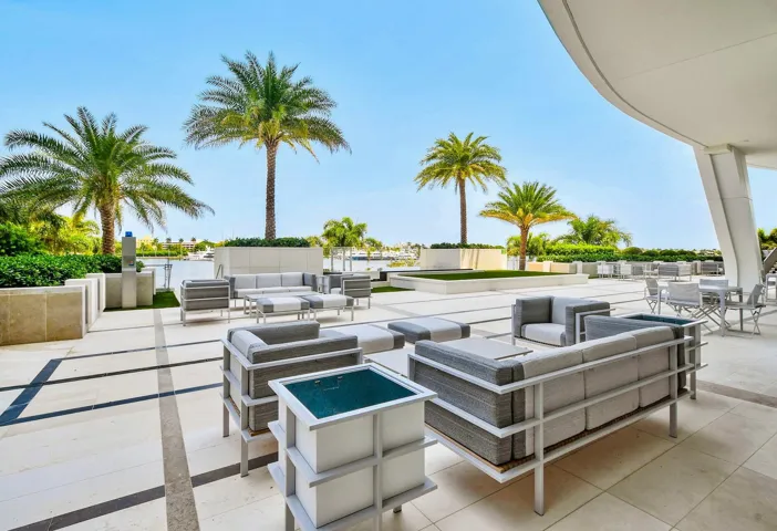 The Bristol Outside Lounge Area