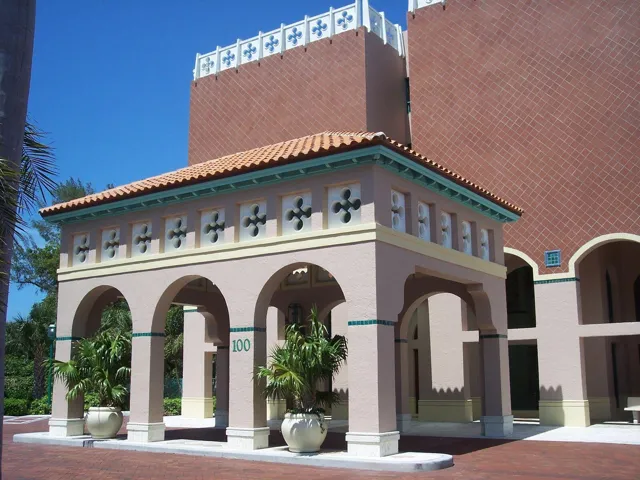 Mizner Court Building