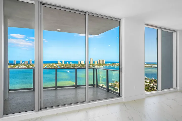 GREAT ROOM VIEW