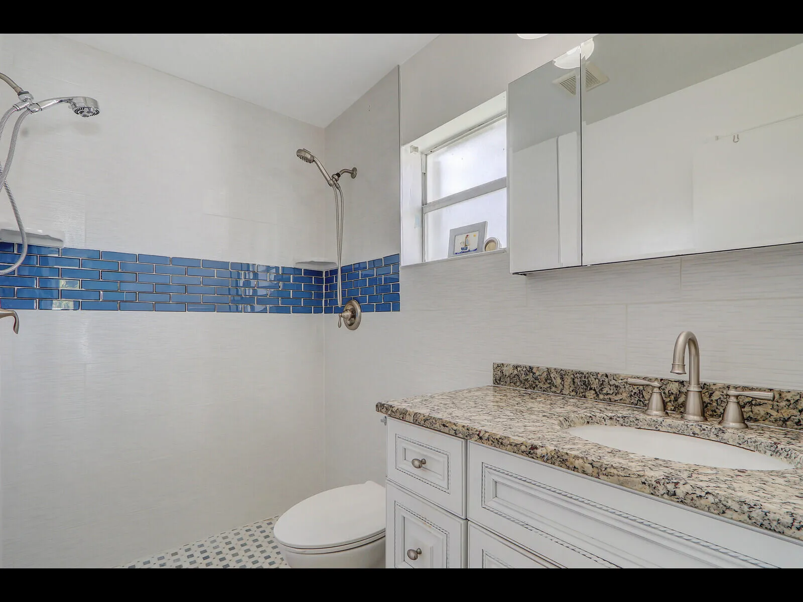 Main bathroom