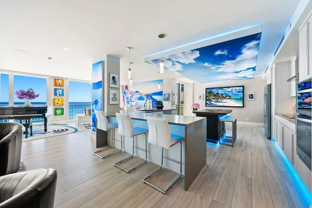 Gourmet Chef's Kitchen