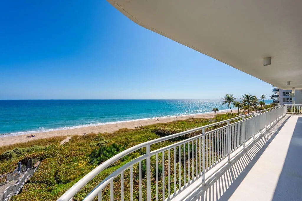 Wrap-around Balcony