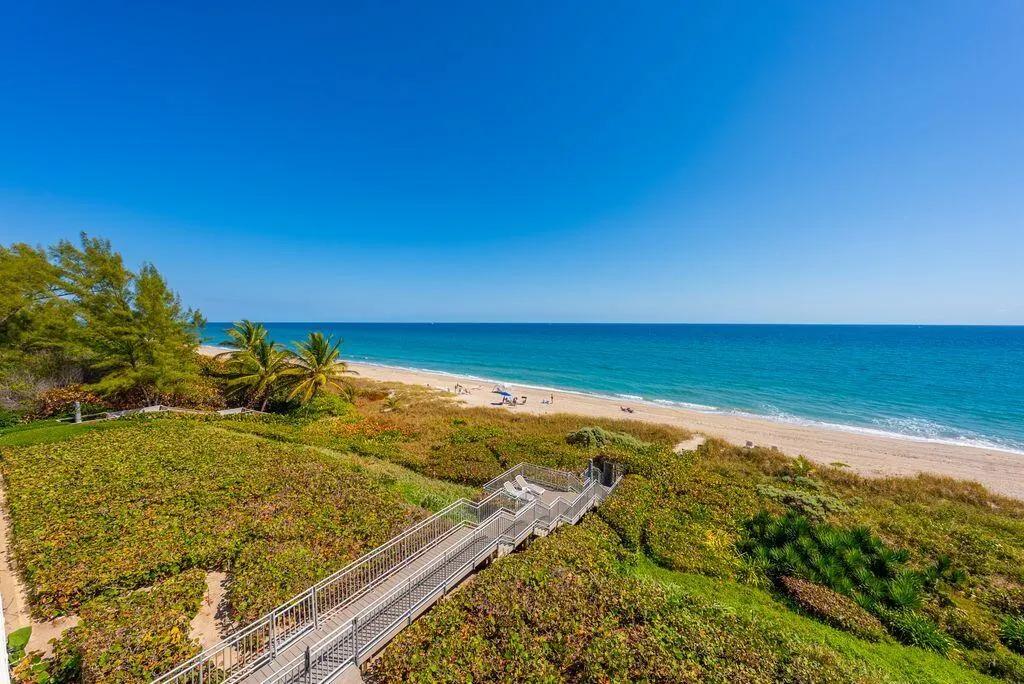 Walkway to Beach
