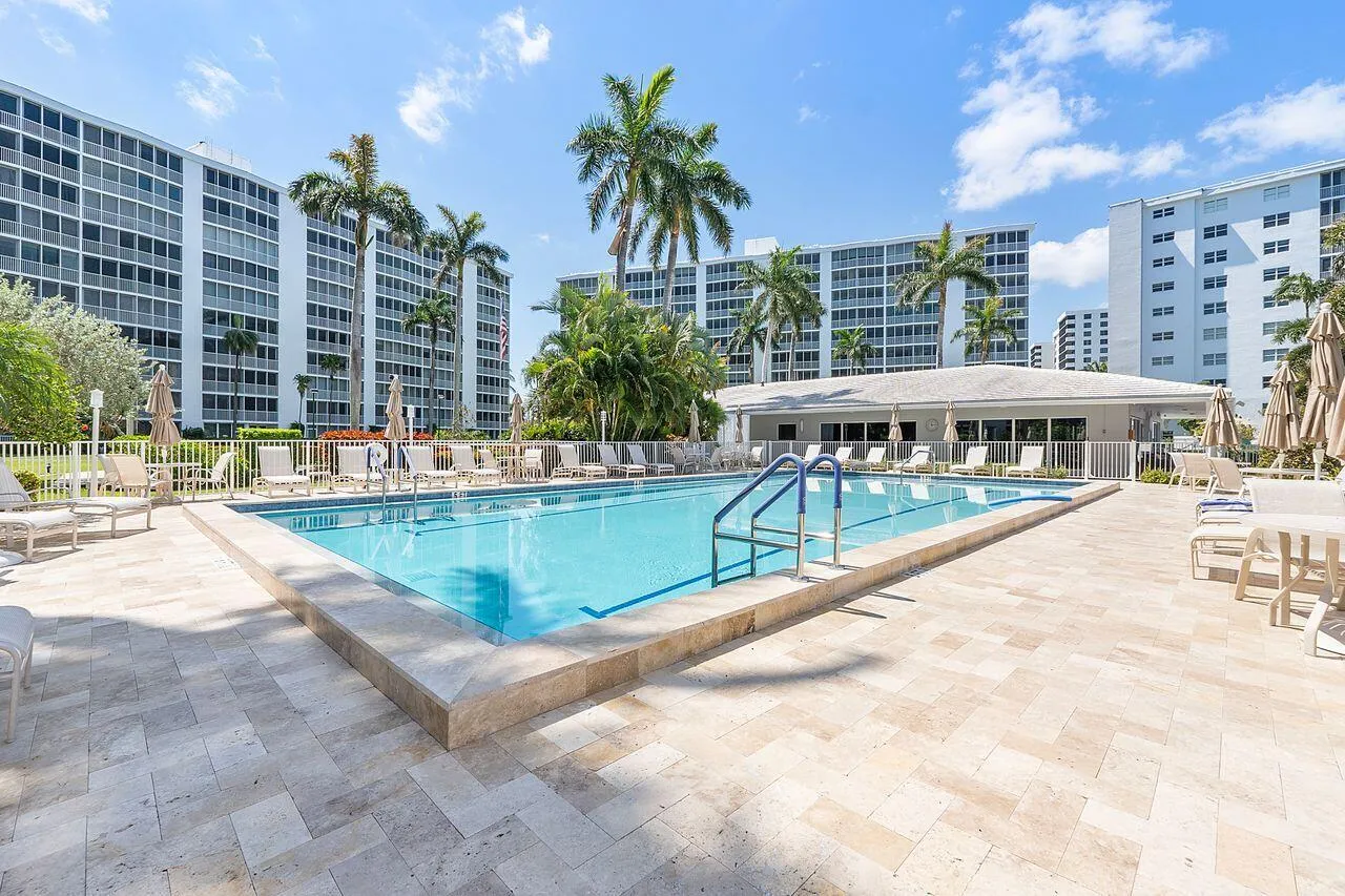 3224_S_Ocean_Blvd_u410_065