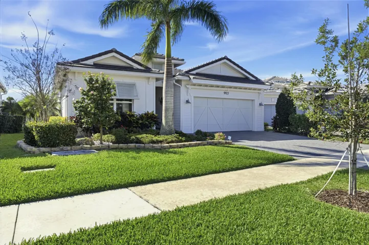 9921_Regency_Way_WPB_1_002