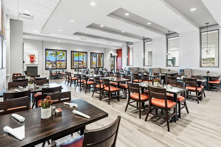 VALENCIA CAY CLUB CHILL CAFE