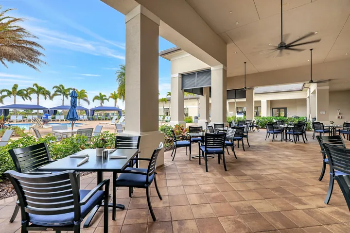 VALENCIA CAY CLUB