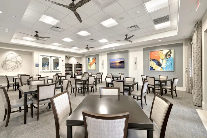 VALENCIA CAY CLUB