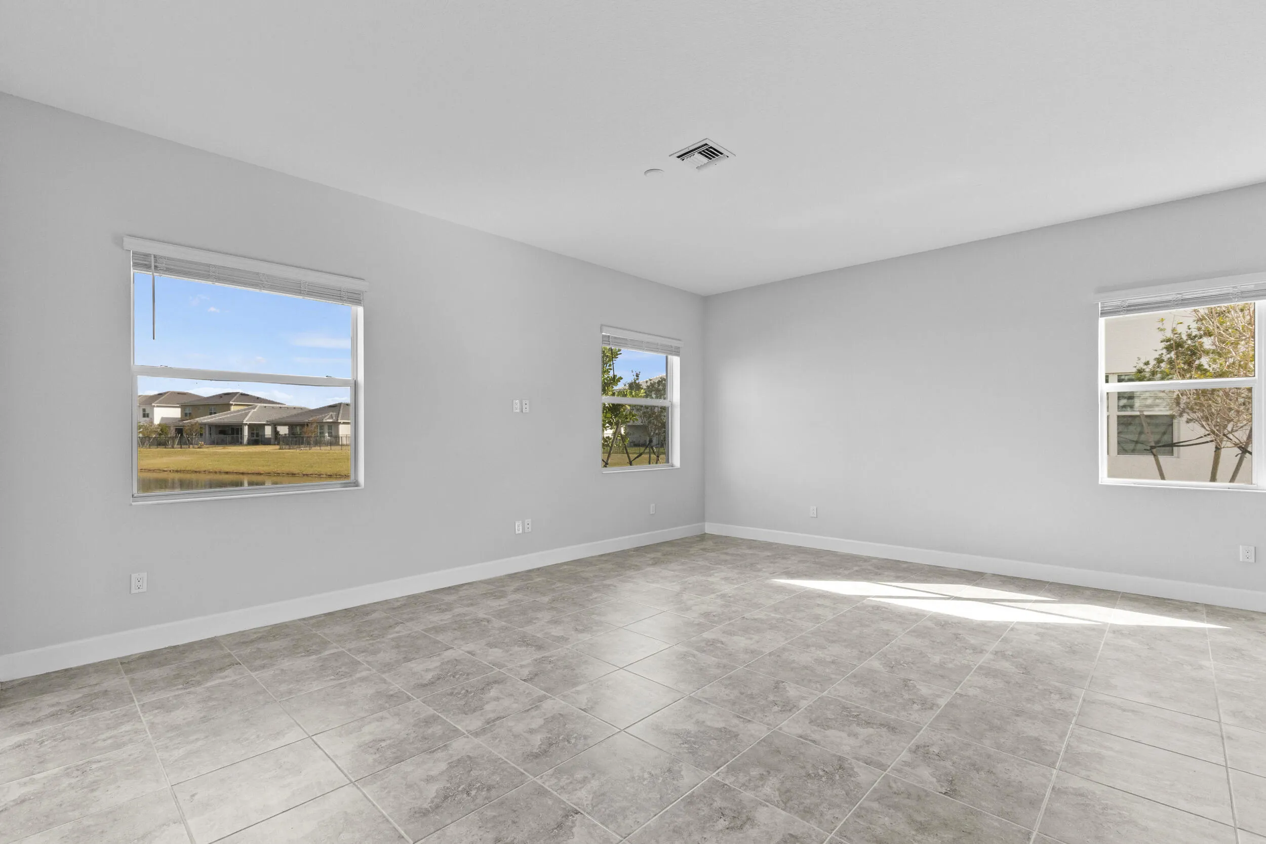 great room off kitchen
