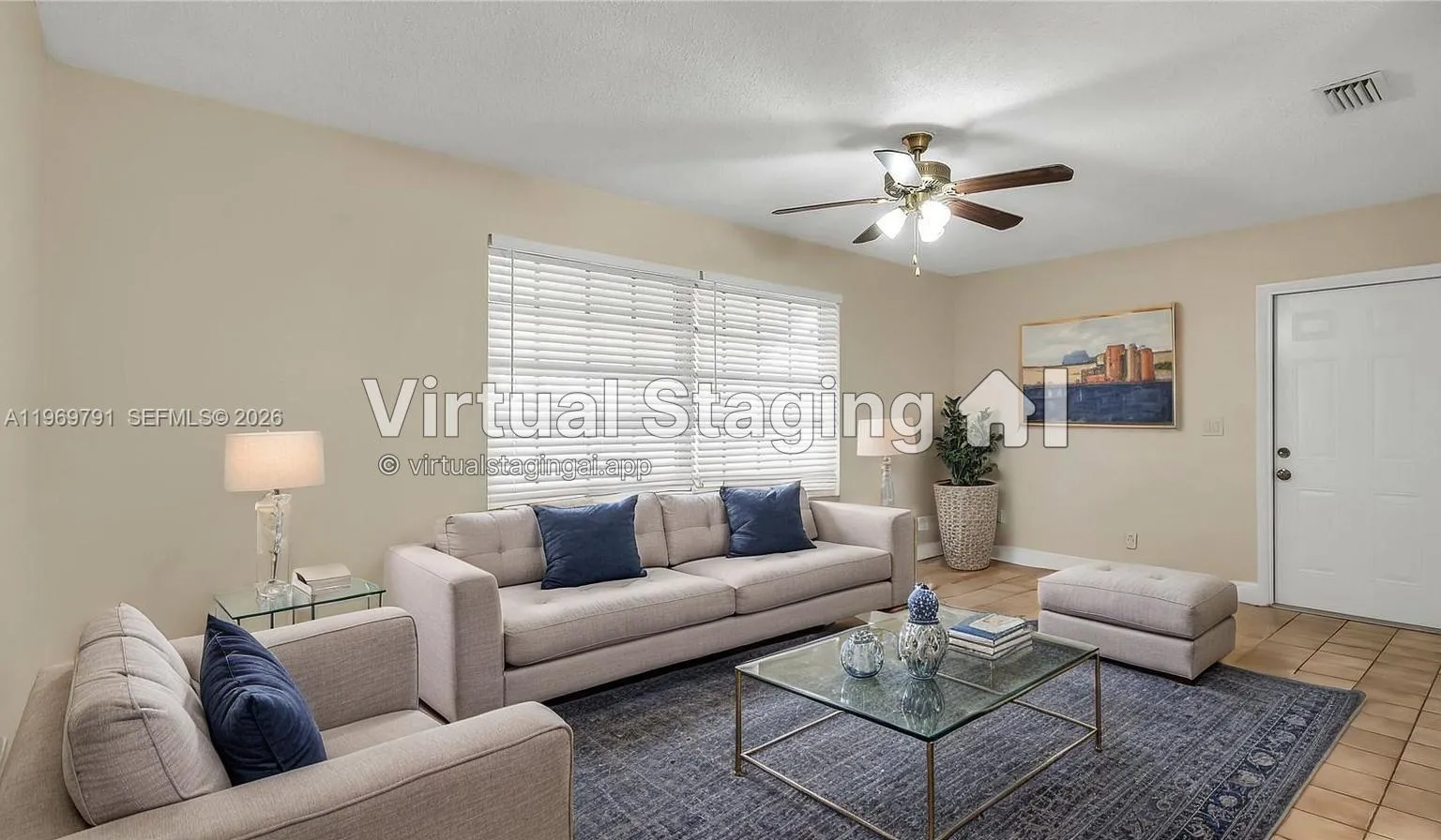 The apartment has its own entrance.