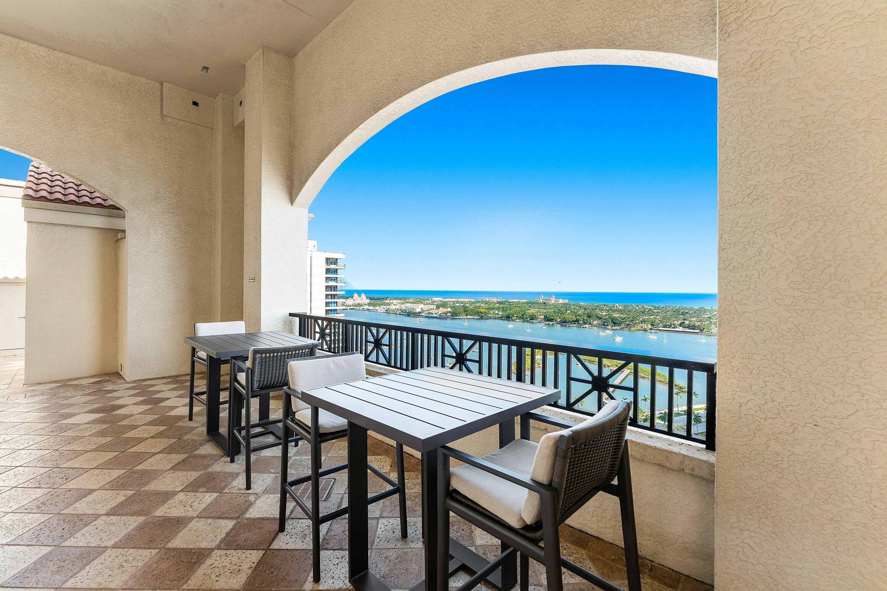 055-701SouthOliveAvenue-515-WestPalmBeac