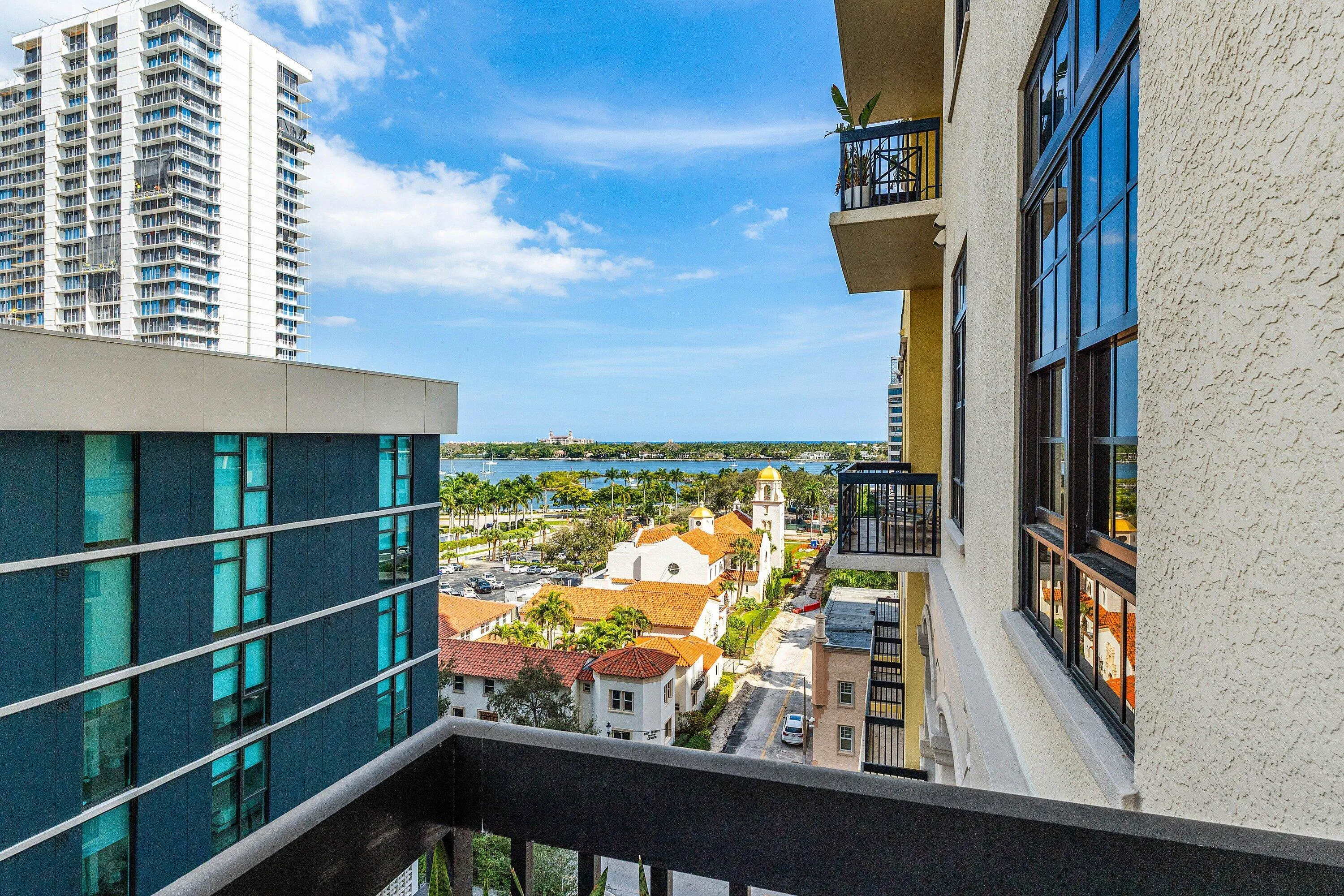 027-701SouthOliveAvenue-515-WestPalmBeac