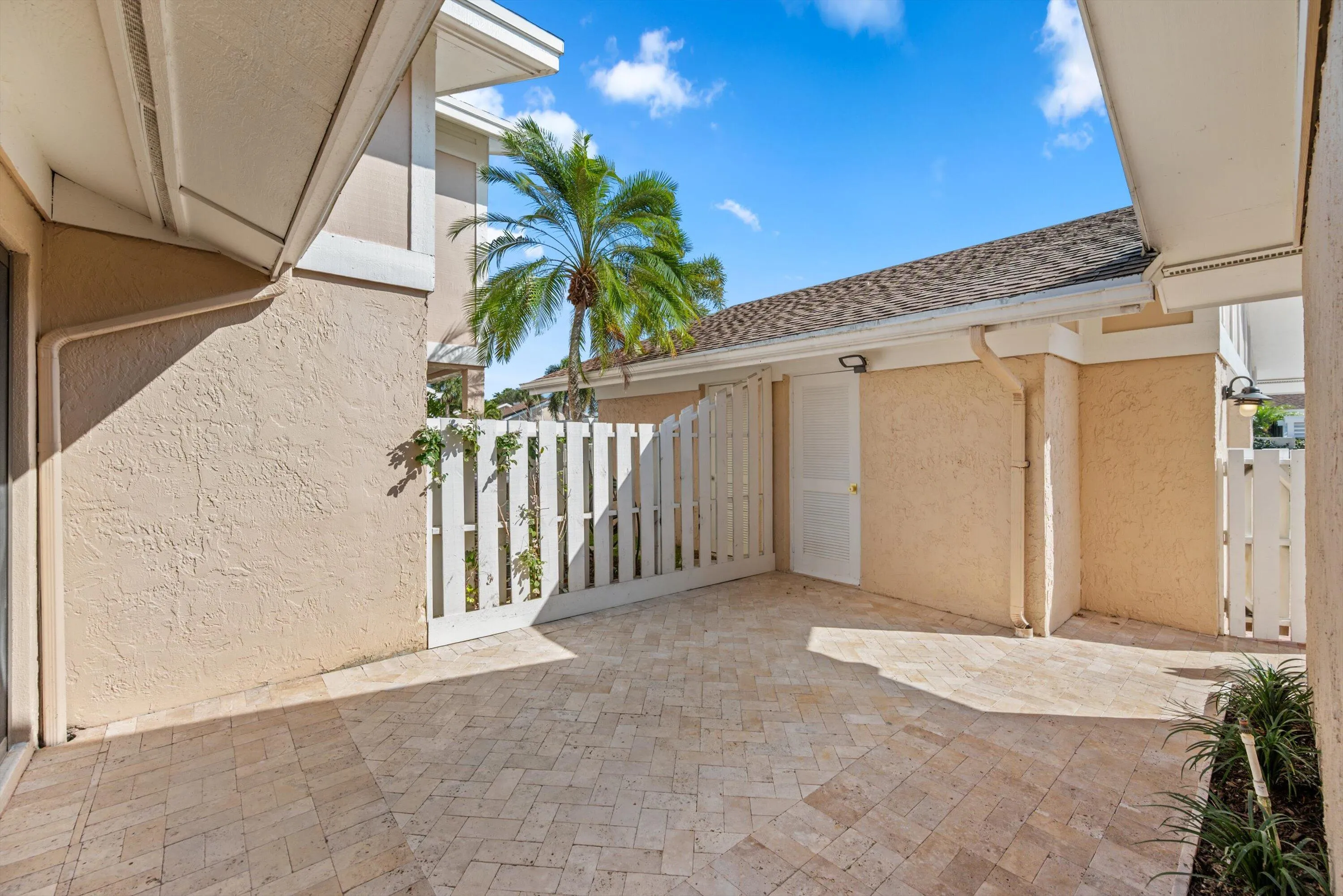 Courtyard/Entry