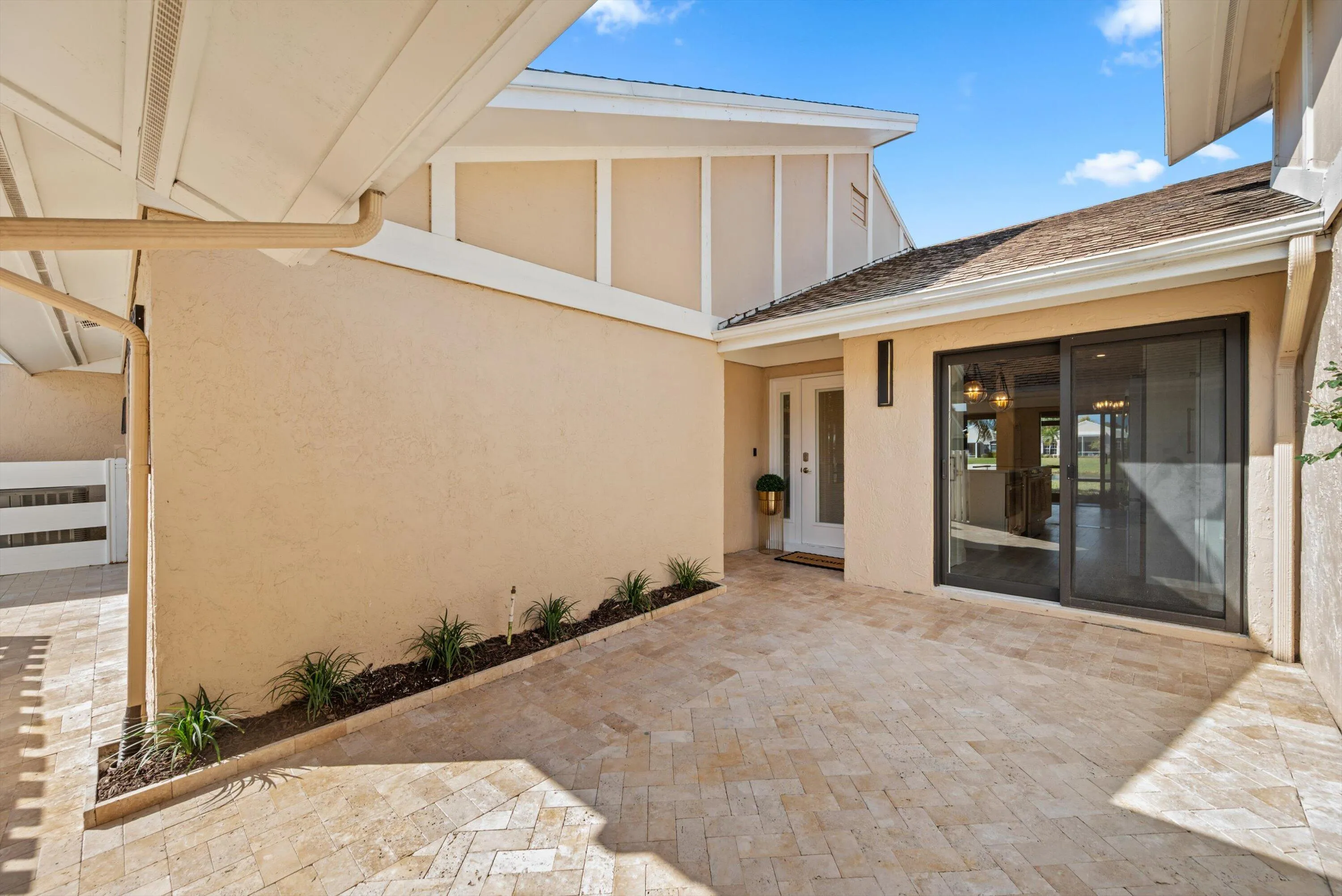 Courtyard /Entry