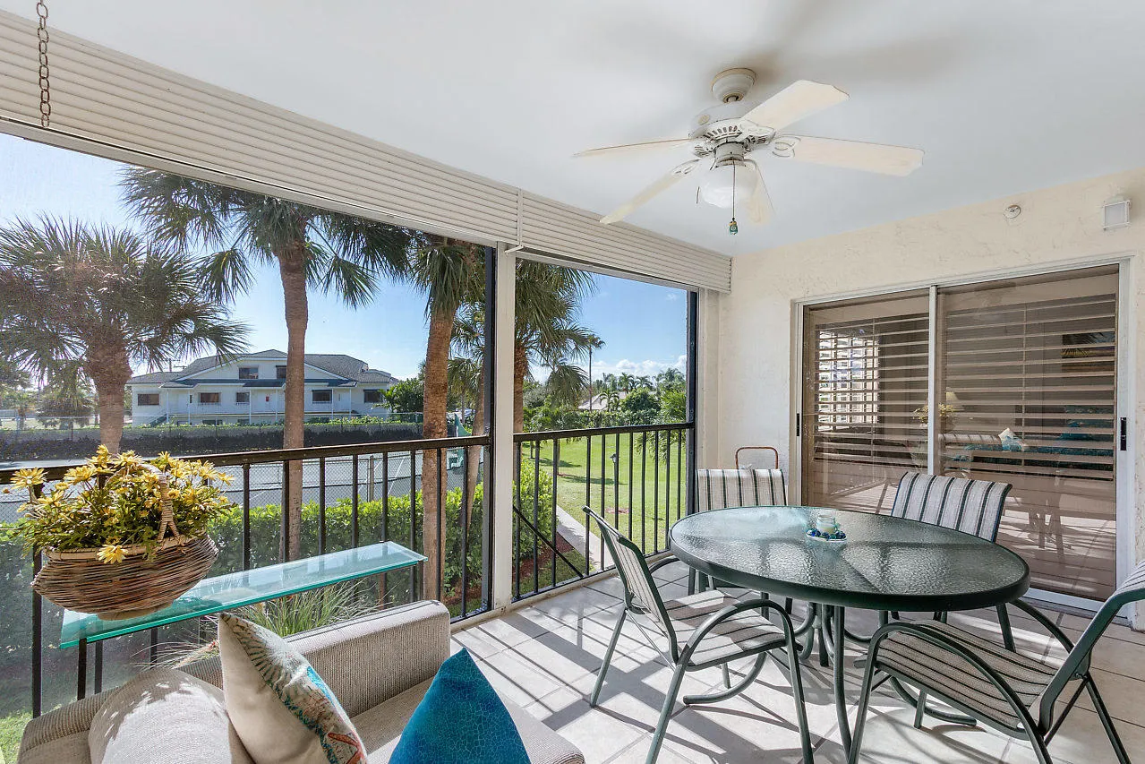 022-275PalmAve-Jupiter-FL-small