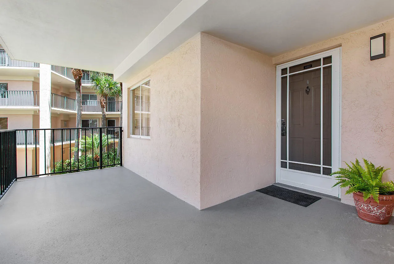 003-275PalmAve-Jupiter-FL-small