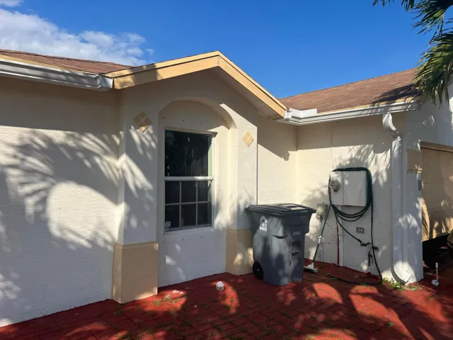 5673 Azalea Cir1