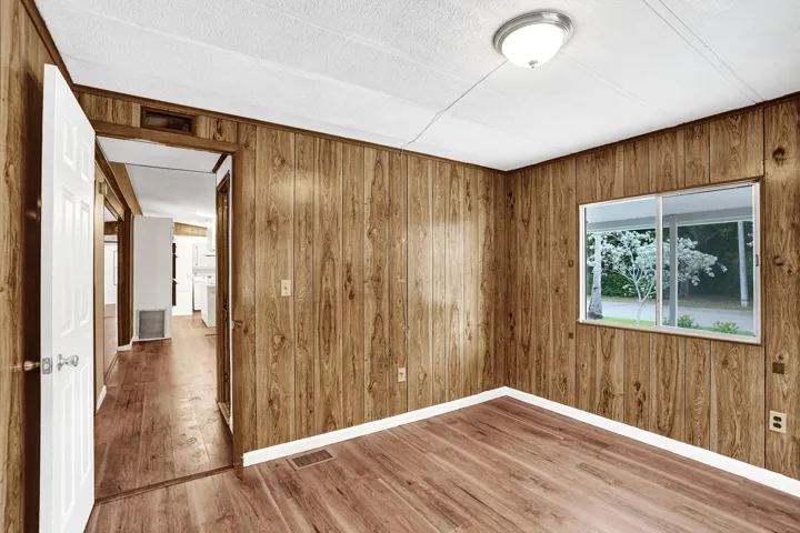 guest room 1