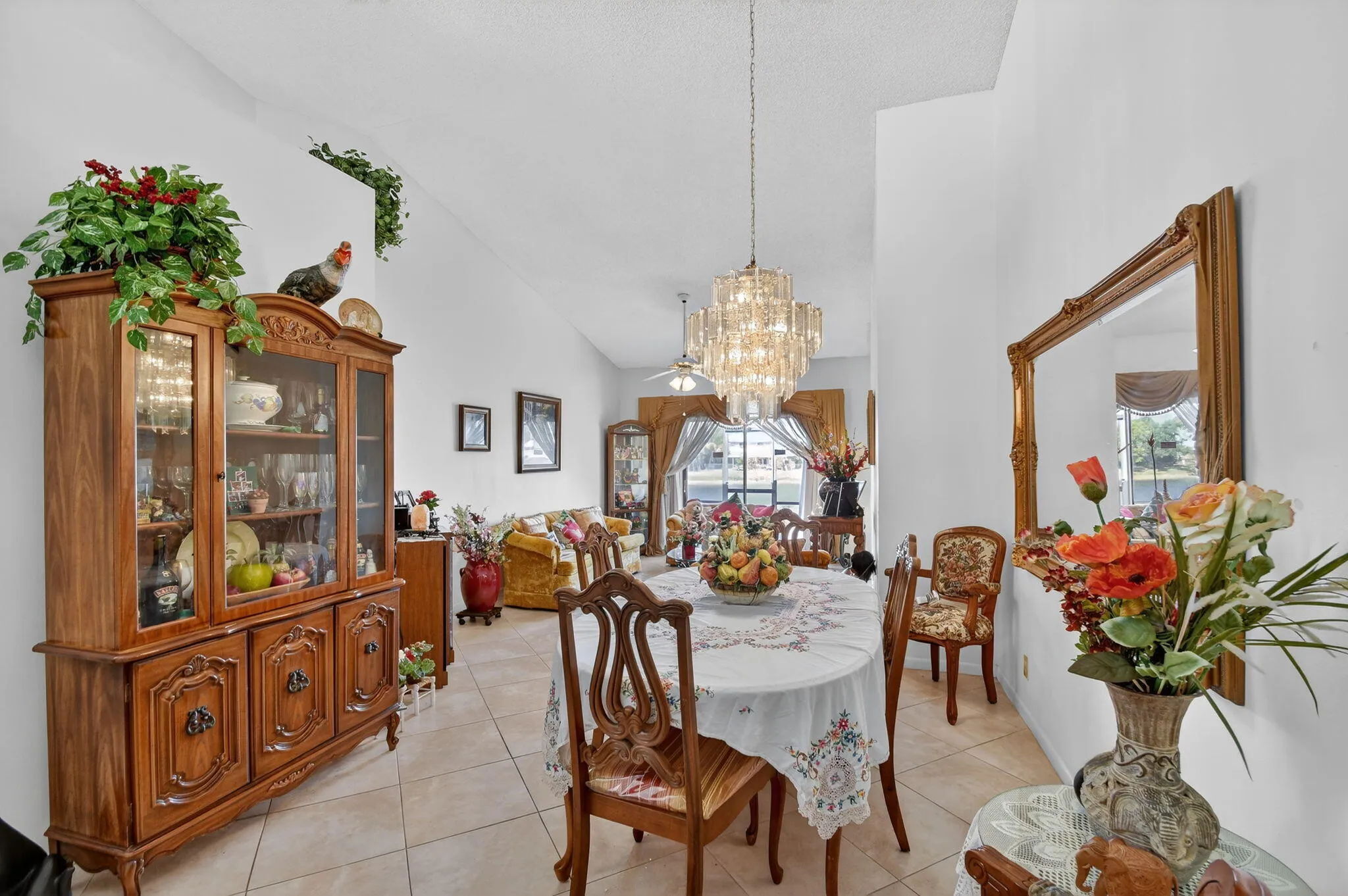 Spacious living room and dining area over looking the lake