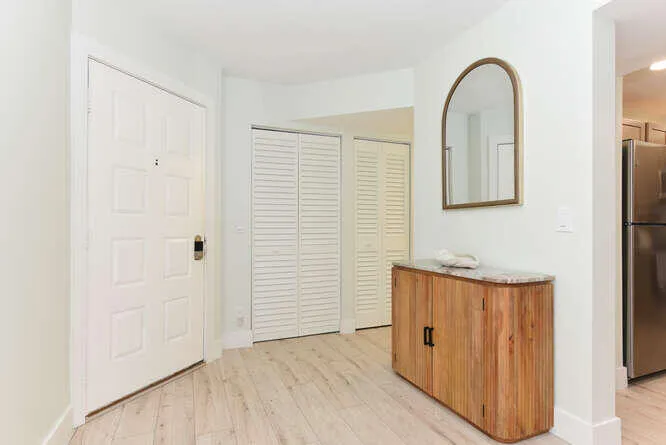 1605 US1 Apt E103 Jupiter FL-small-003-0