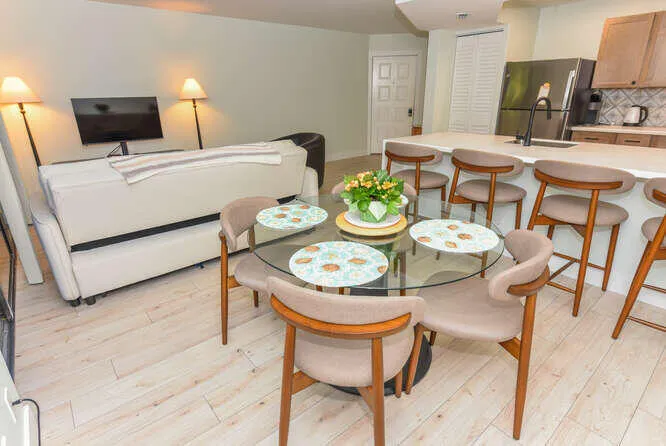 1605 US1 Apt E103 Jupiter FL-small-010-0