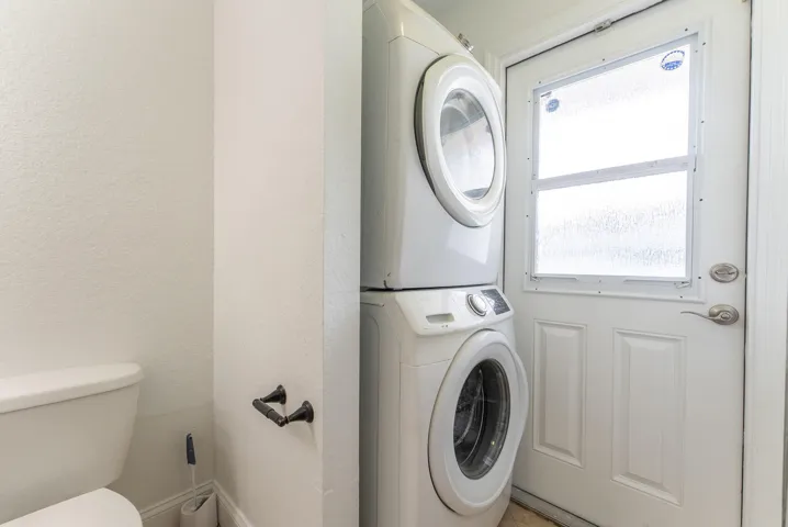 Half Bathroom / Laundry Room