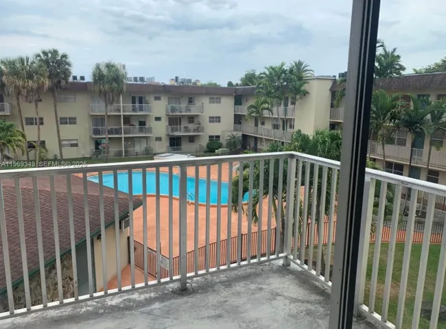 Balcony/View