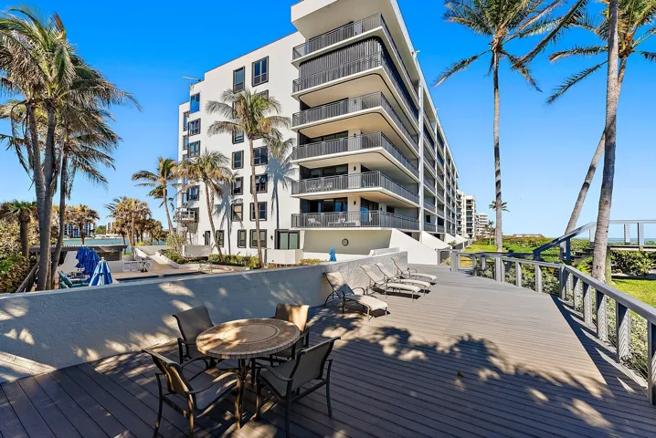 Private Beach Observation Deck Adjacent to Pool