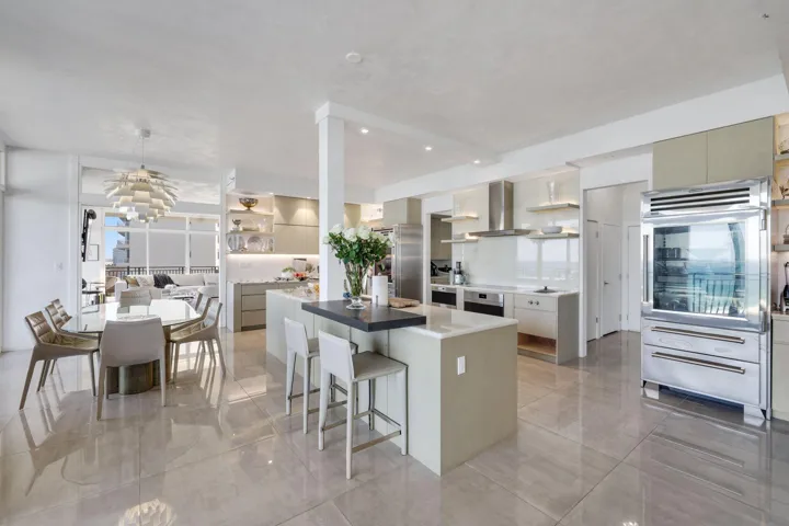 Chef's Kitchen