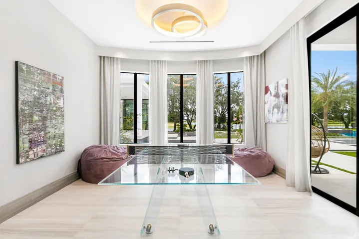 Lounge room