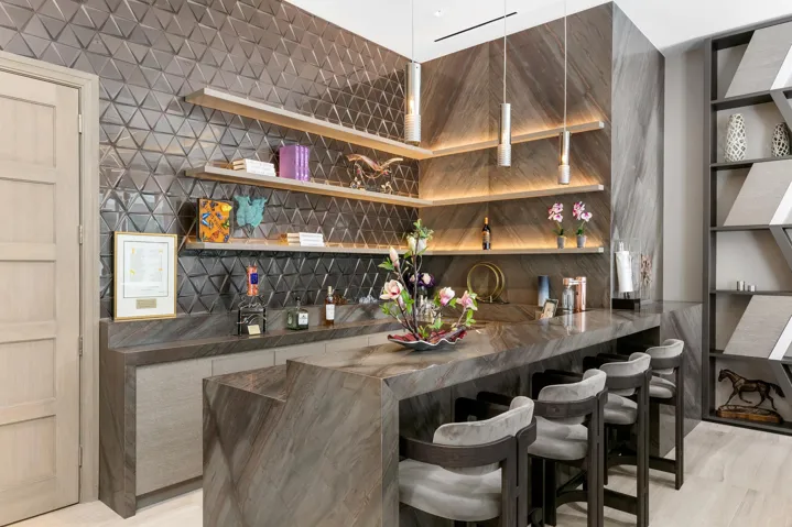 Lounge room bar