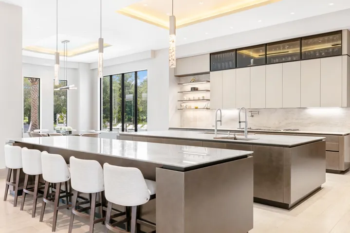 Gourmet kitchen