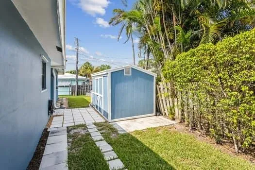 Shed