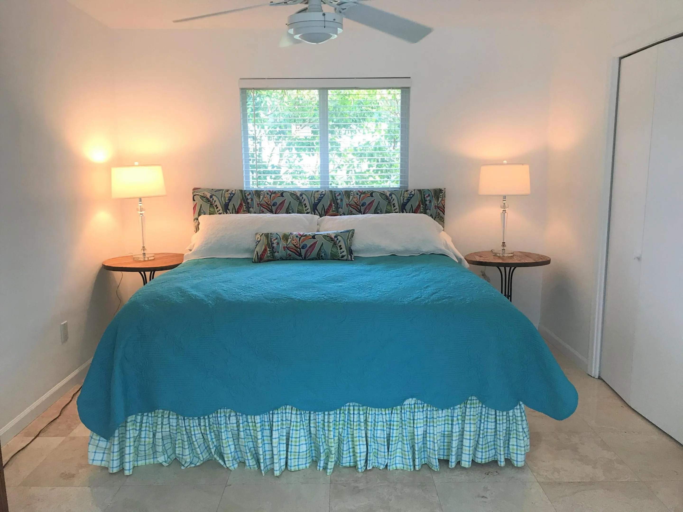 King size bed