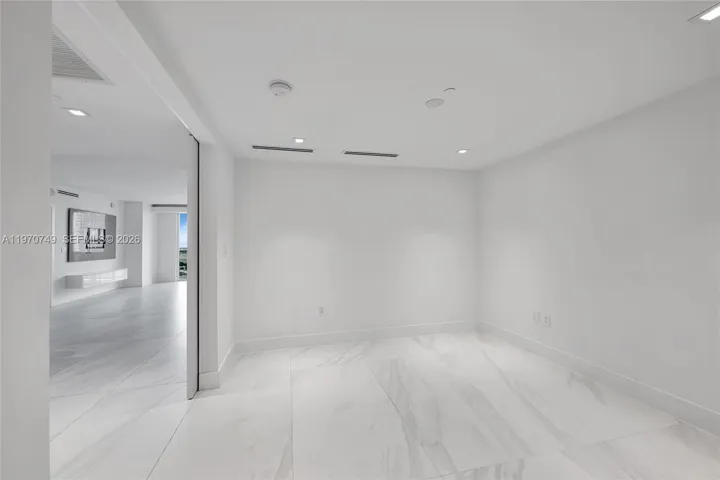 Den/3rd bedroom