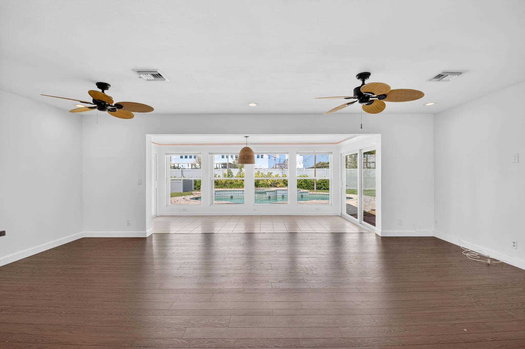 Views to garden and pool