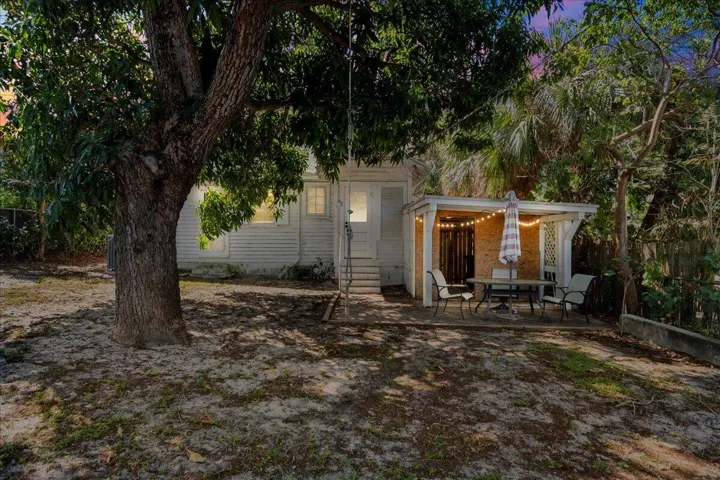 21-Back of Home Sundown