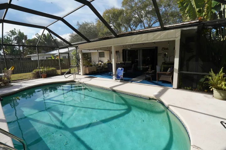 pool 12