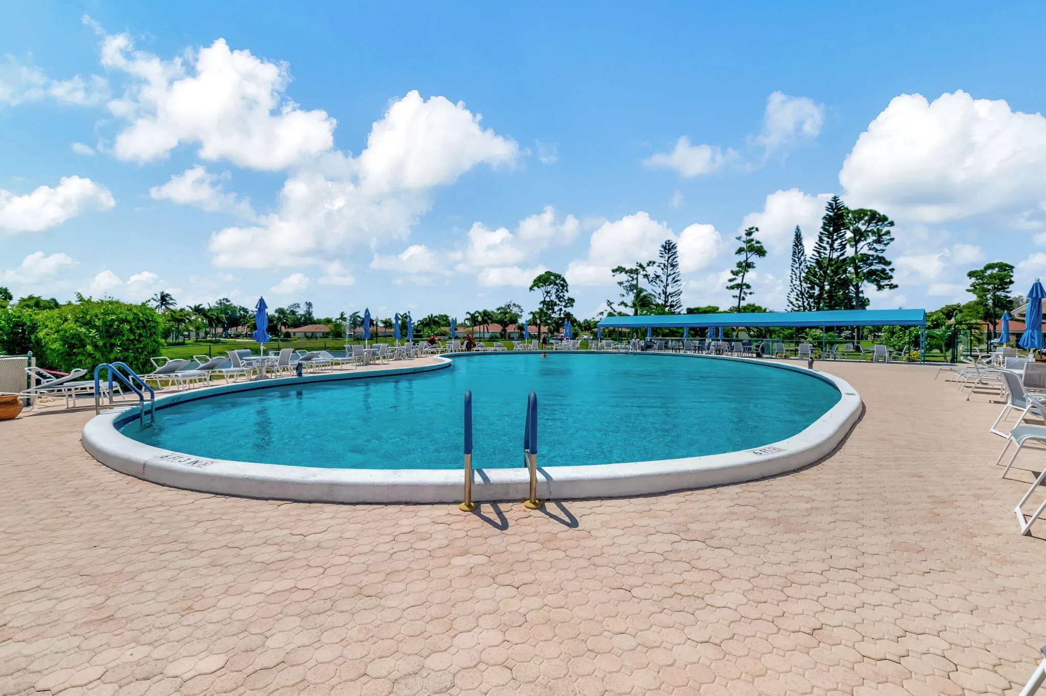 HP7 Community Pool