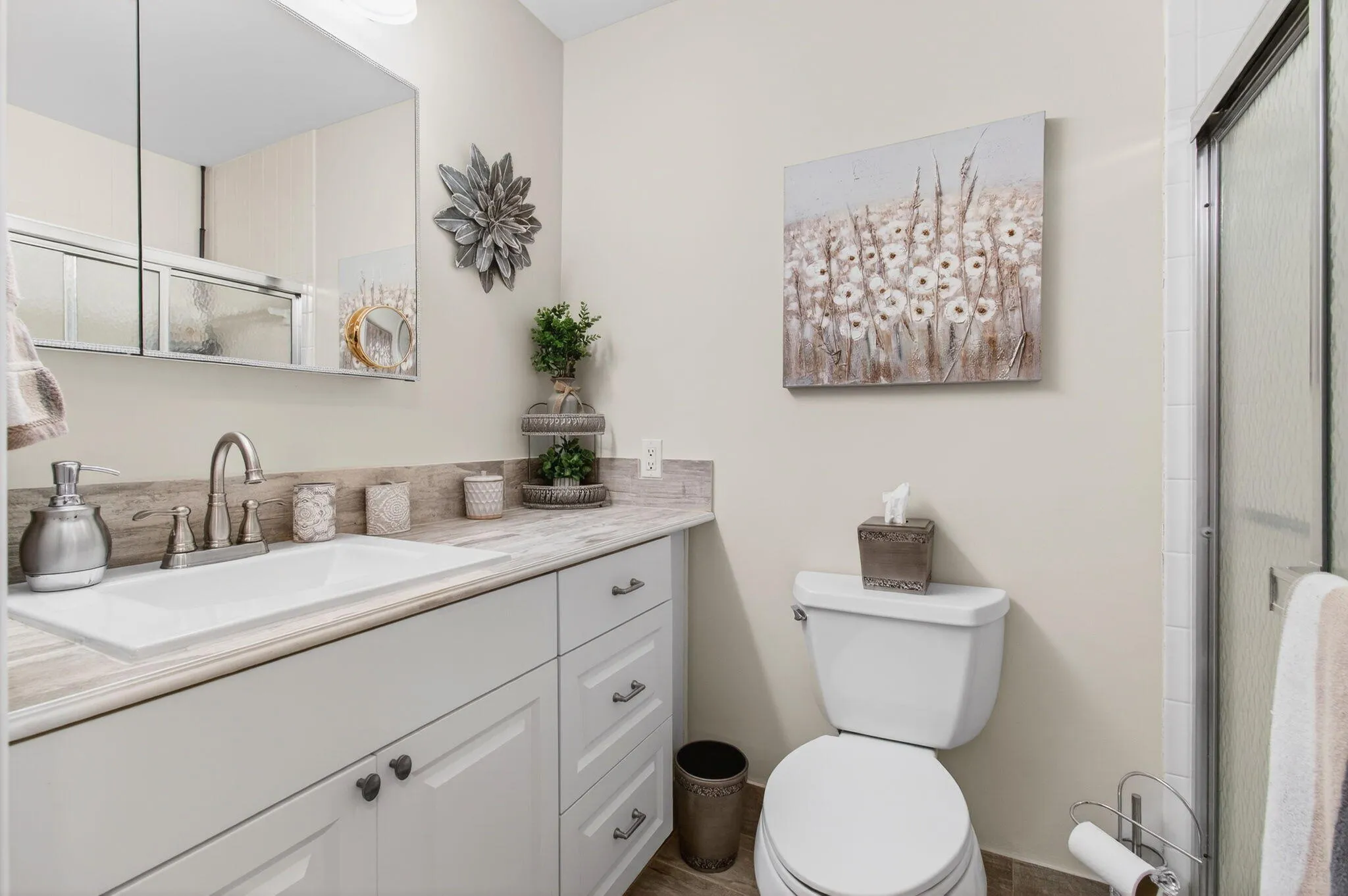 Updated guest bathroom (1)